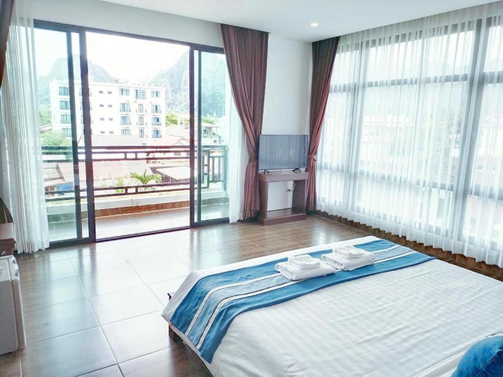 Vang Vieng Topview Hotel Exterior foto