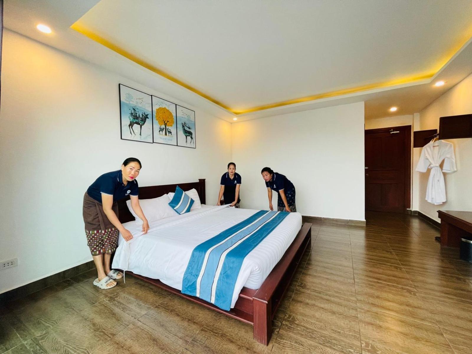 Vang Vieng Topview Hotel Exterior foto